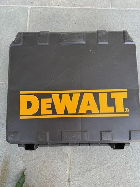 Dewalt Jig Saw DW331 with spare blades, photo 1