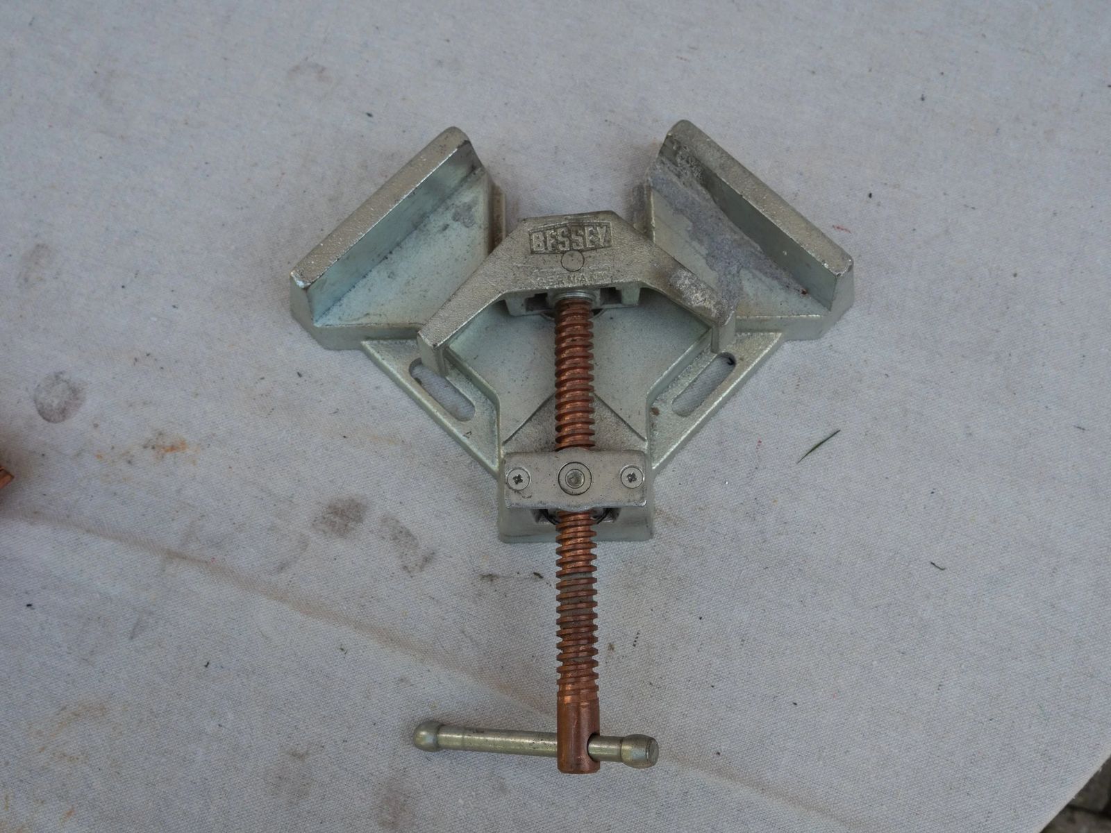 WSM-9 Angle Clamp, 90 Deg, 7 in Cap (WSM-9), photo 1